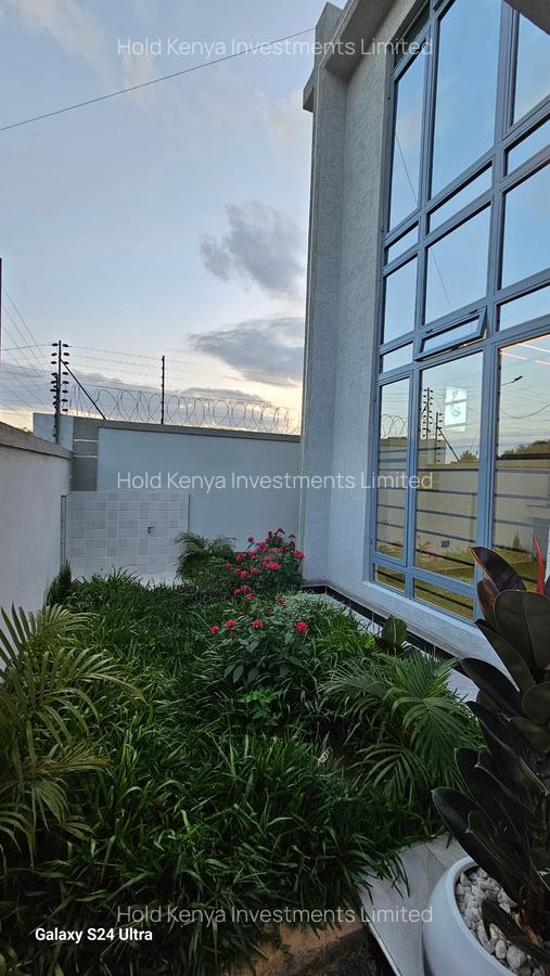 4 Bed House with En Suite at Riverside Drive - 4