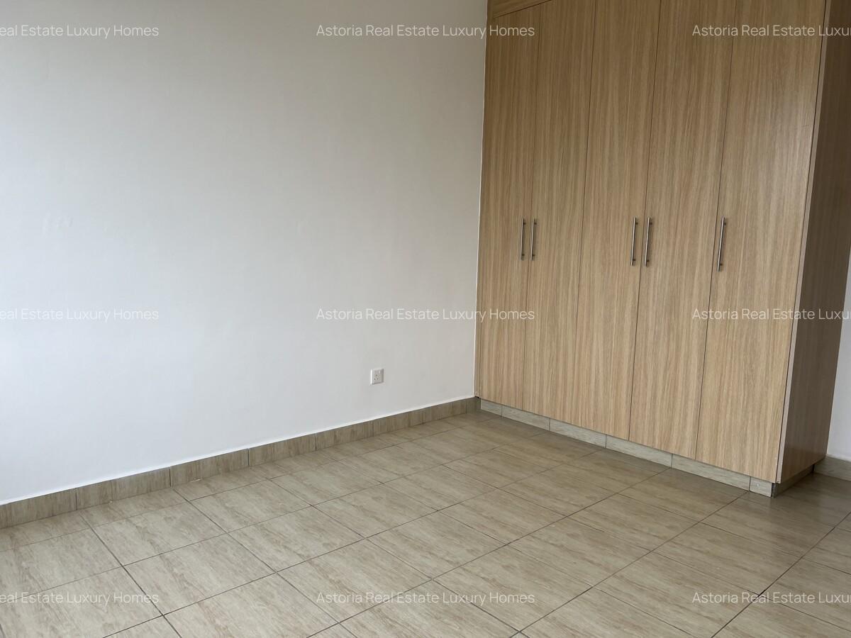 3 Bed Apartment with En Suite at 2026-438 - 16