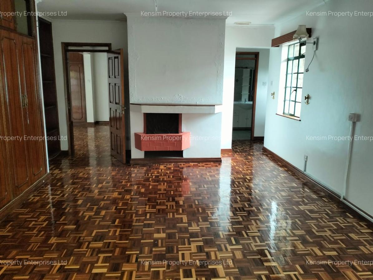 4 Bed Townhouse with En Suite in Lavington - 9