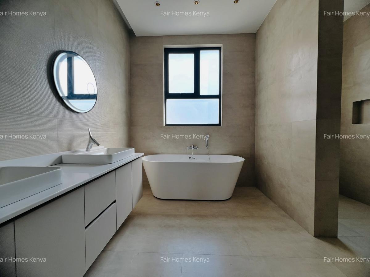 5 Bed Townhouse with En Suite at Manyani East - 13