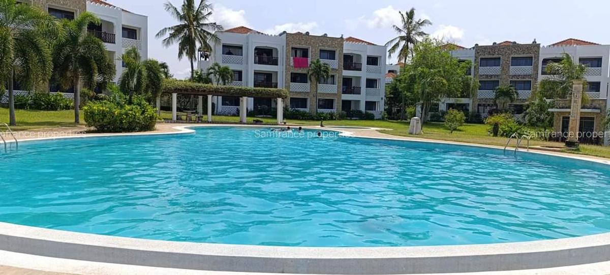 Serviced 2 Bed Apartment with En Suite at Sultan - 1