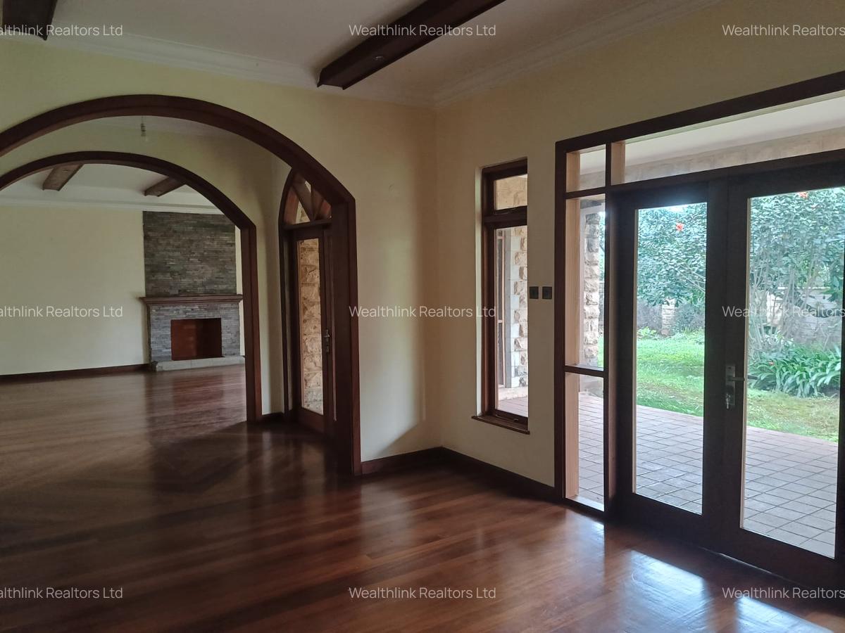 5 Bed Townhouse with En Suite at Karen - 5