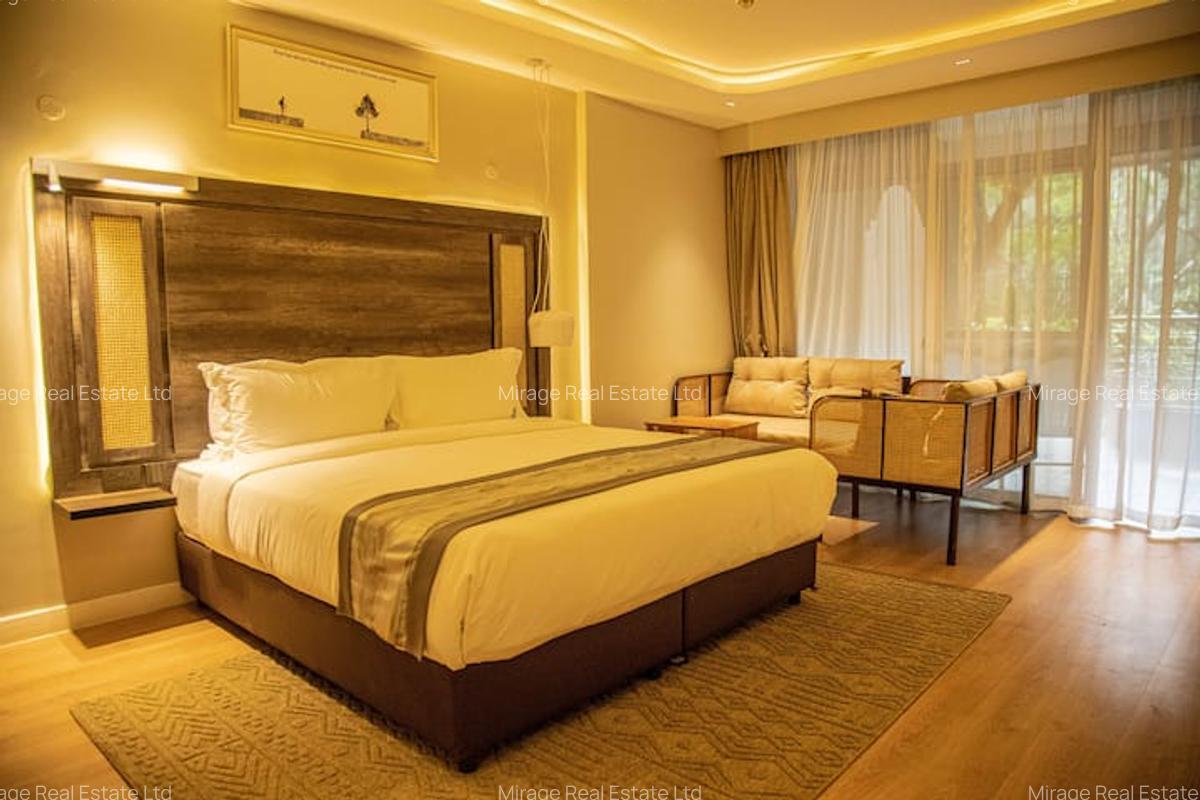 Serviced 3 Bed Apartment with En Suite in Parklands - 15