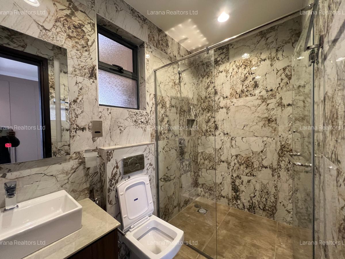 2 Bed Apartment with En Suite at Brookside Dr - 7