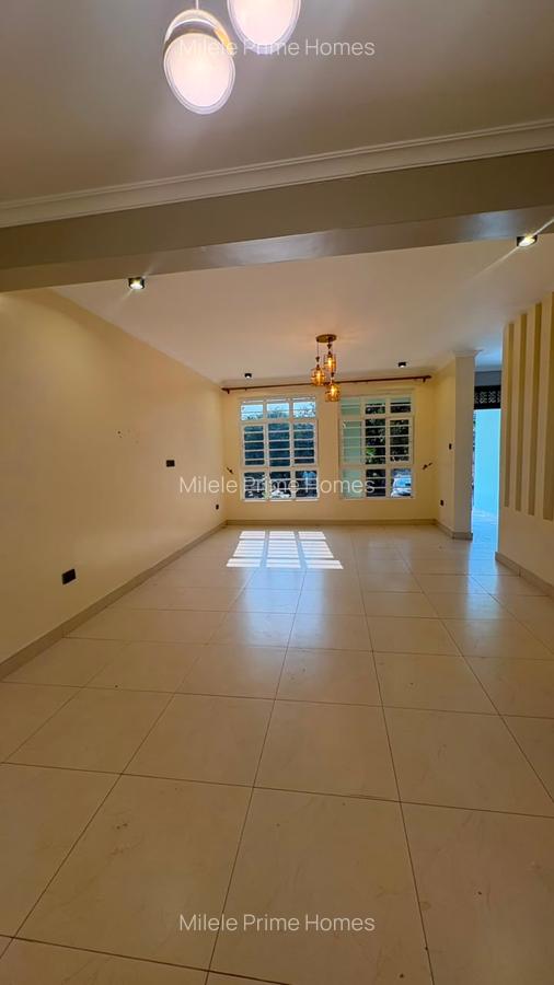 4 Bed Villa with En Suite at Garden Estate - 13