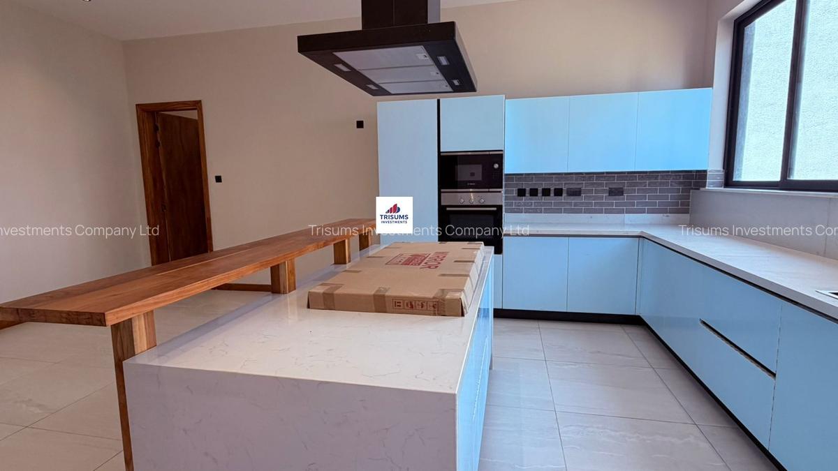 4 Bed Apartment with En Suite in Westlands Area - 4