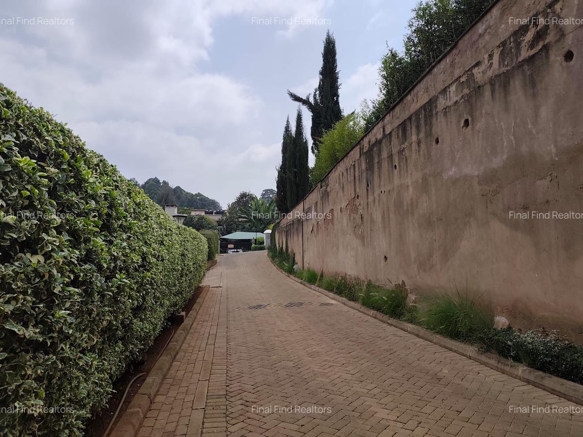 5 Bed Townhouse with Backup Generator in Kitisuru - 9
