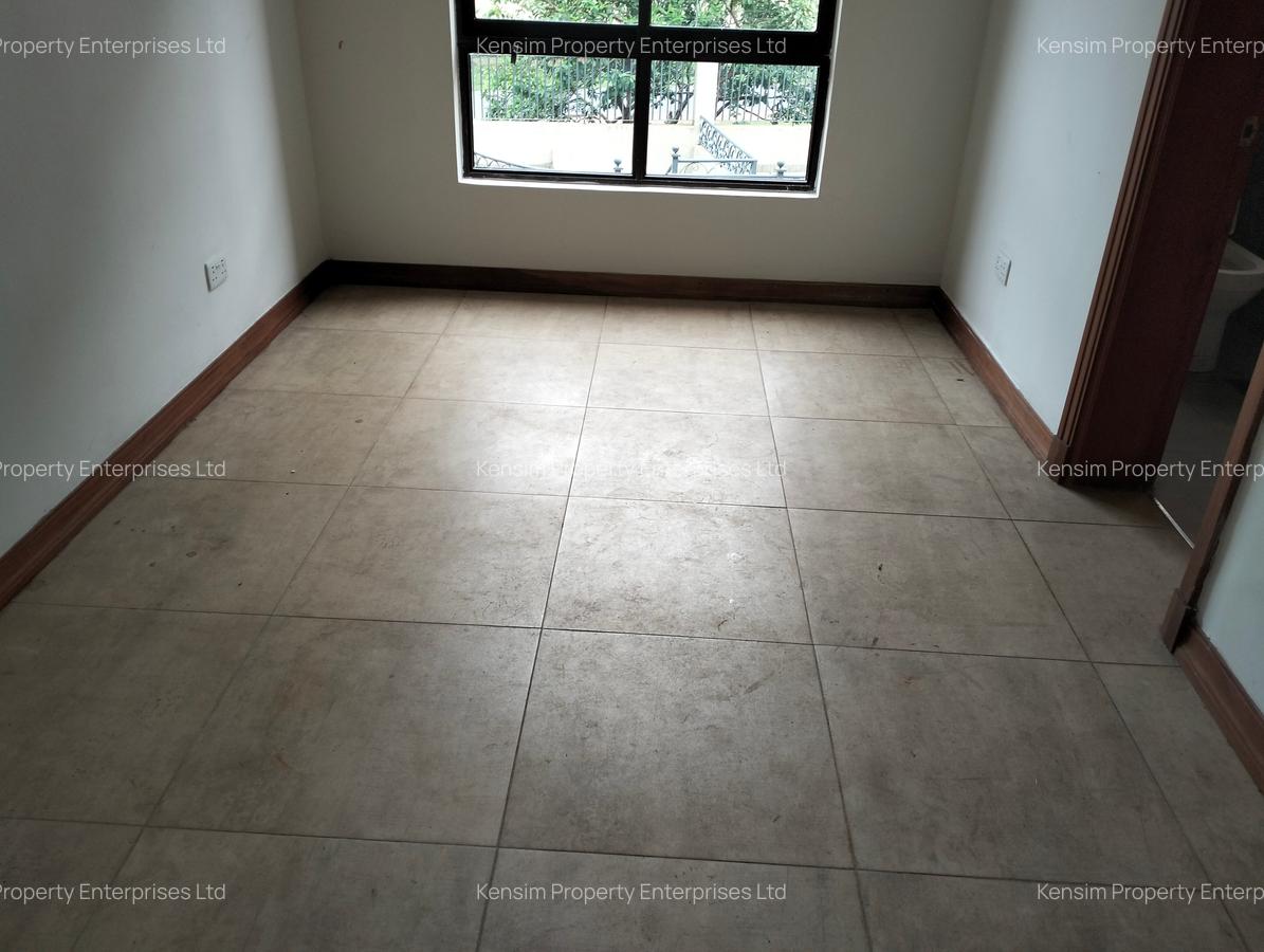 4 Bed Townhouse with En Suite in Lavington - 16