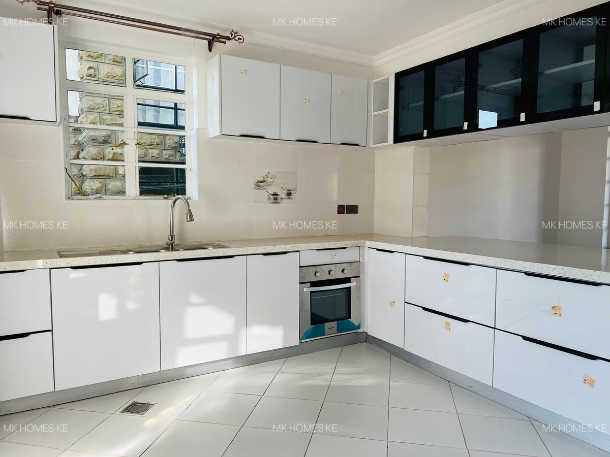 4 Bed Villa with En Suite in Ruiru - 7