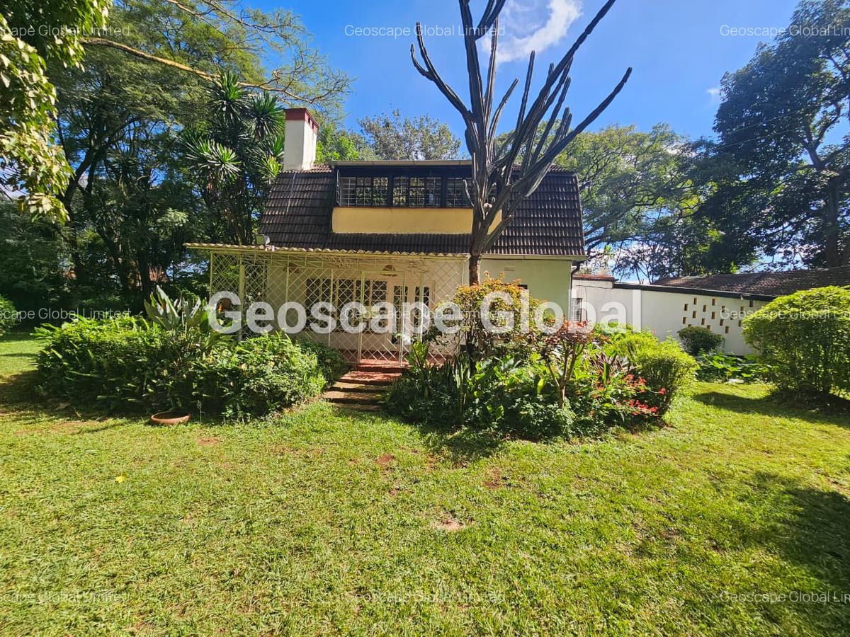 2 Bed House with En Suite in Rosslyn - 1