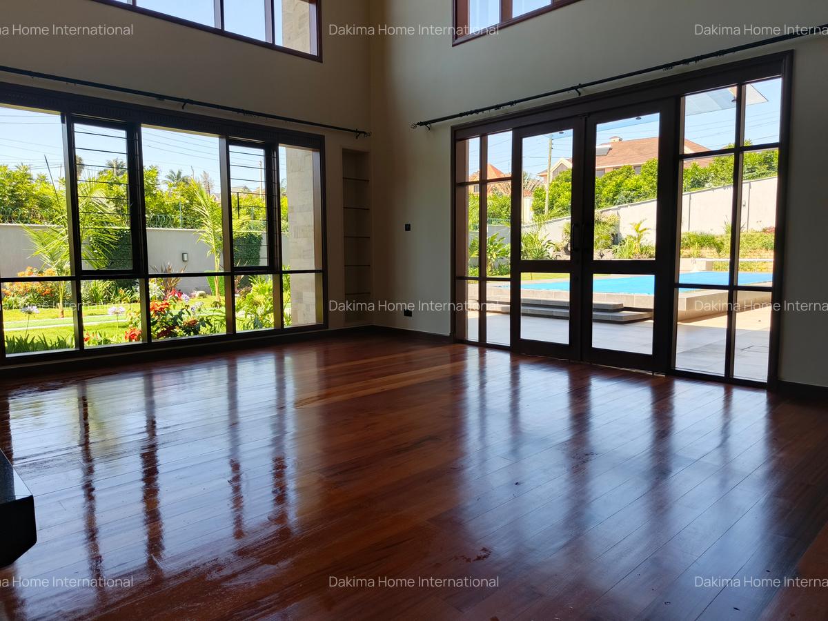 4 Bed House with En Suite in Runda - 7