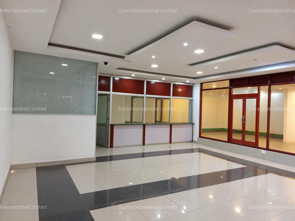 460 ft² Shop in Mombasa Road - 2