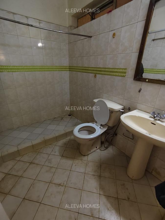 3 Bed Apartment with En Suite in Lavington - 11