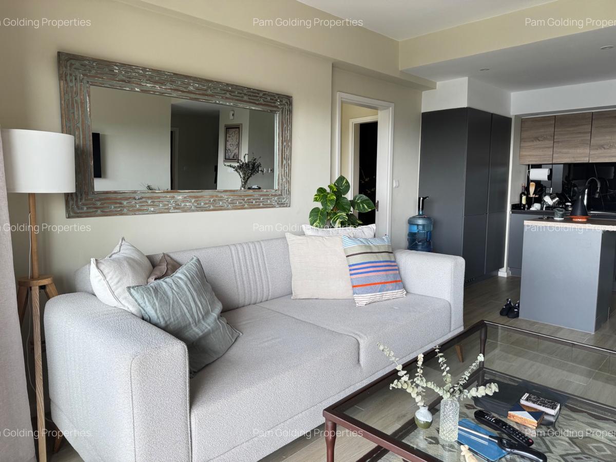 2 Bed Apartment with En Suite in Riverside - 6