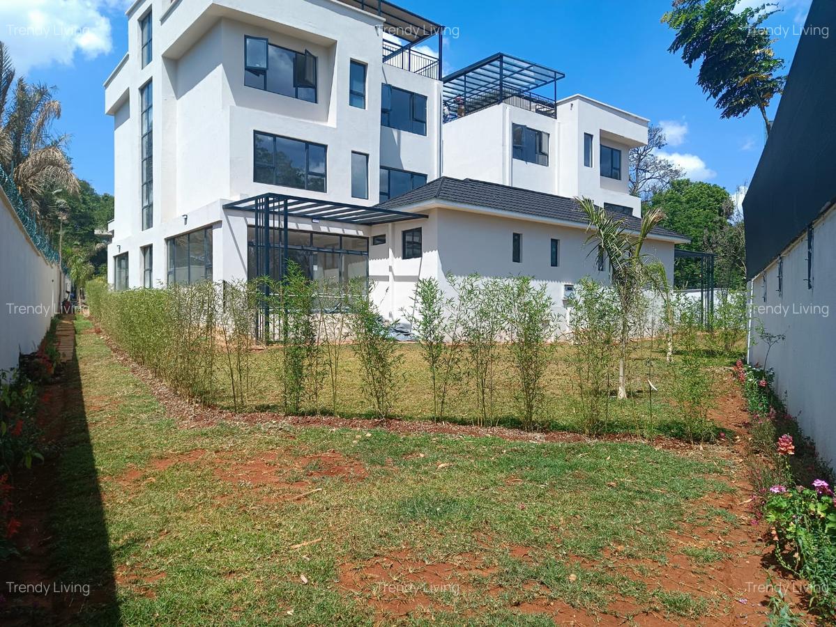 5 Bed Townhouse with En Suite in Lavington - 8