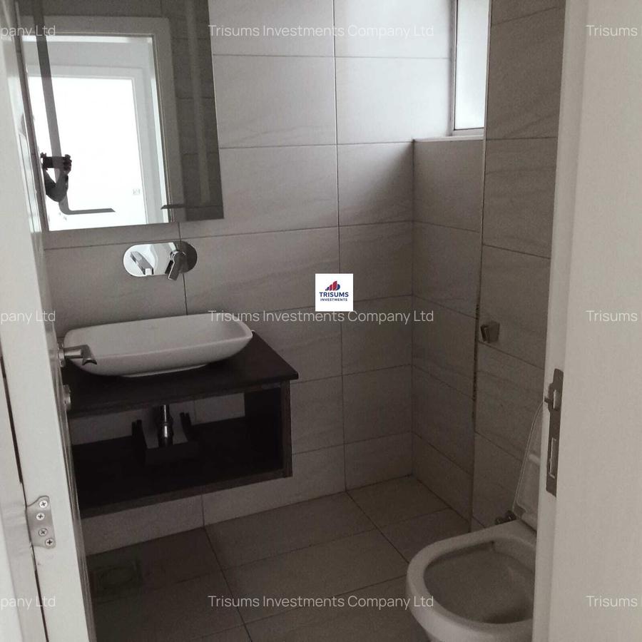 3 Bed Apartment with En Suite in Westlands Area - 15