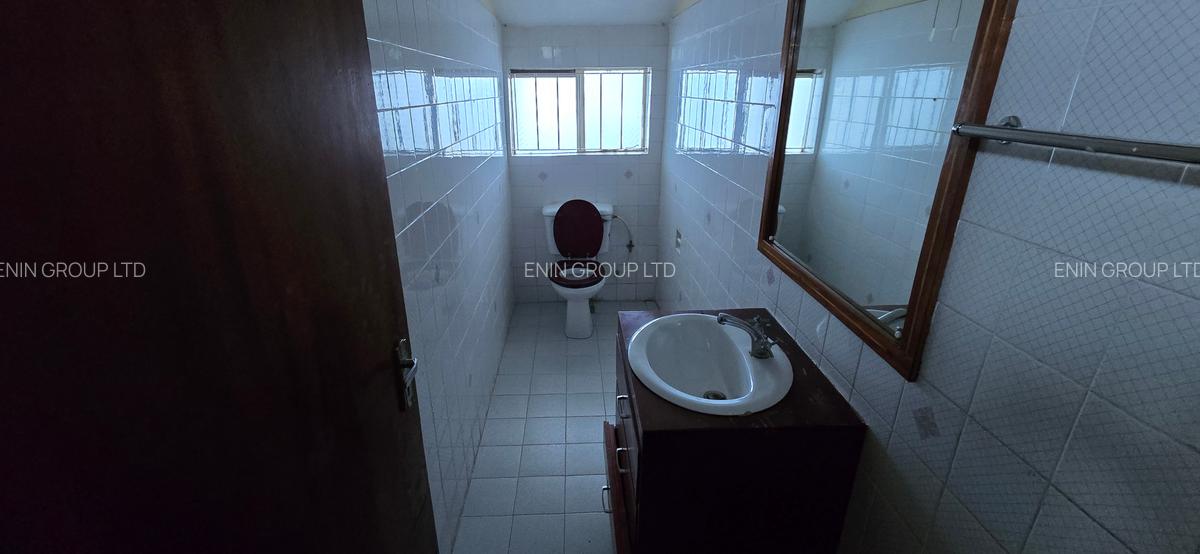 4 Bed Townhouse with En Suite at Peponi Rd - 10
