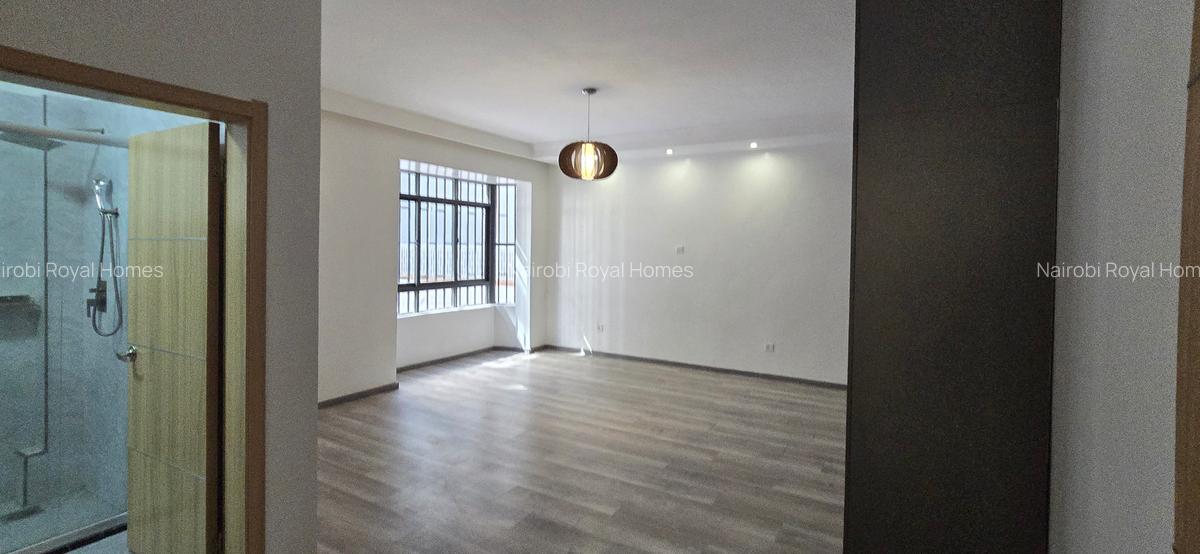 2 Bed Apartment with En Suite at White Oak 55 - 20