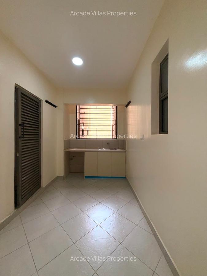 3 Bed Apartment with Staff Quarters in Kilimani - 7