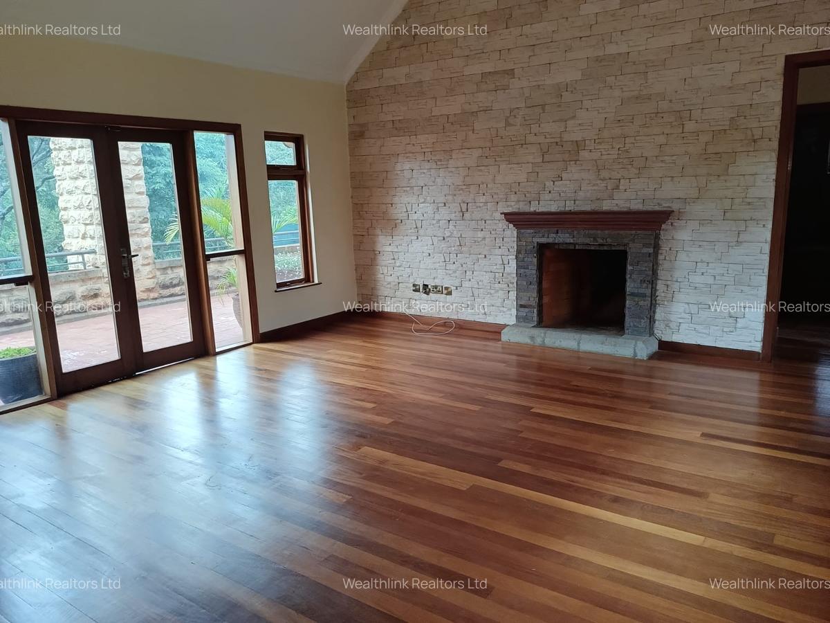 5 Bed Townhouse with En Suite at Karen - 5