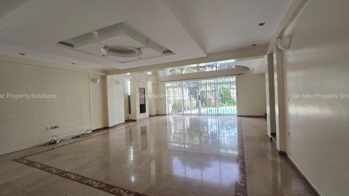 5 Bed Townhouse with En Suite at Convent Dr - 12