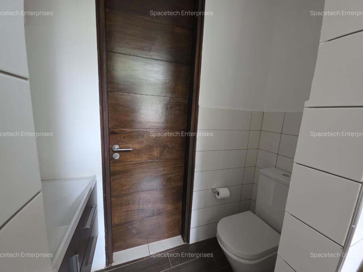 3 Bed House with En Suite in Muthaiga - 11