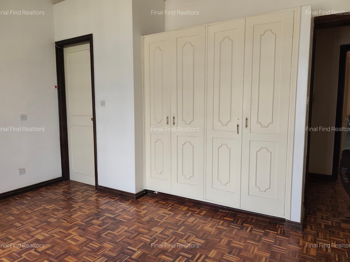 5 Bed House with En Suite in Loresho - 13