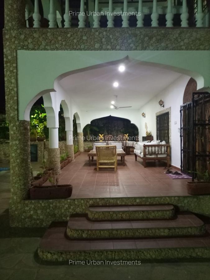 4 Bed House with En Suite at Watamu - Behind Watamu Mall - 3