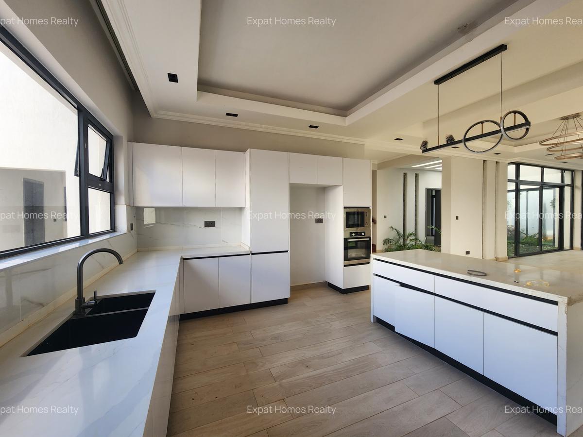 5 Bed Villa with Staff Quarters in Lavington - 6