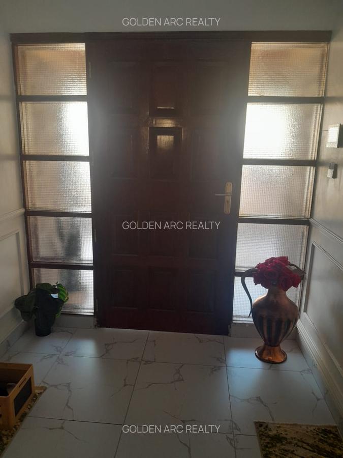 5 Bed Townhouse with En Suite in Karen - 10
