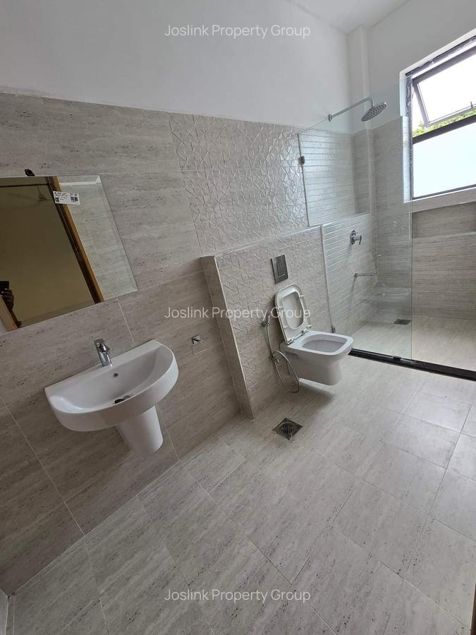 4 Bed Apartment with En Suite at Mt Kenya - 9