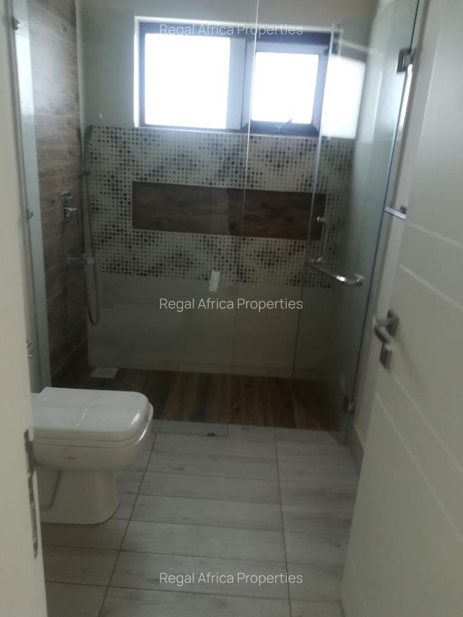 4 Bed Townhouse with En Suite at Langata Road - 6
