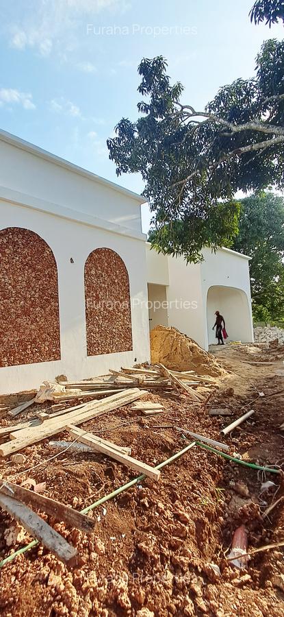 3 Bed Villa with En Suite at Diani Beach - 4