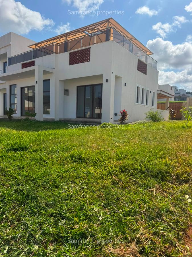 4 Bed Villa with En Suite at Pazuri - 2
