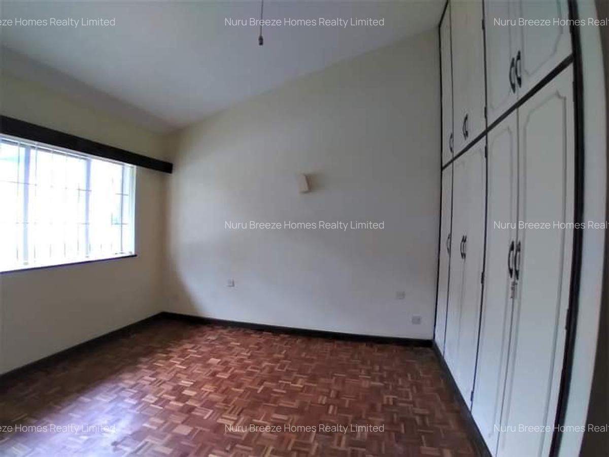 4 Bed Townhouse with En Suite in Westlands Area - 17