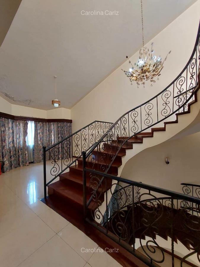 4 Bed Townhouse with En Suite at Brookside Drive - 14