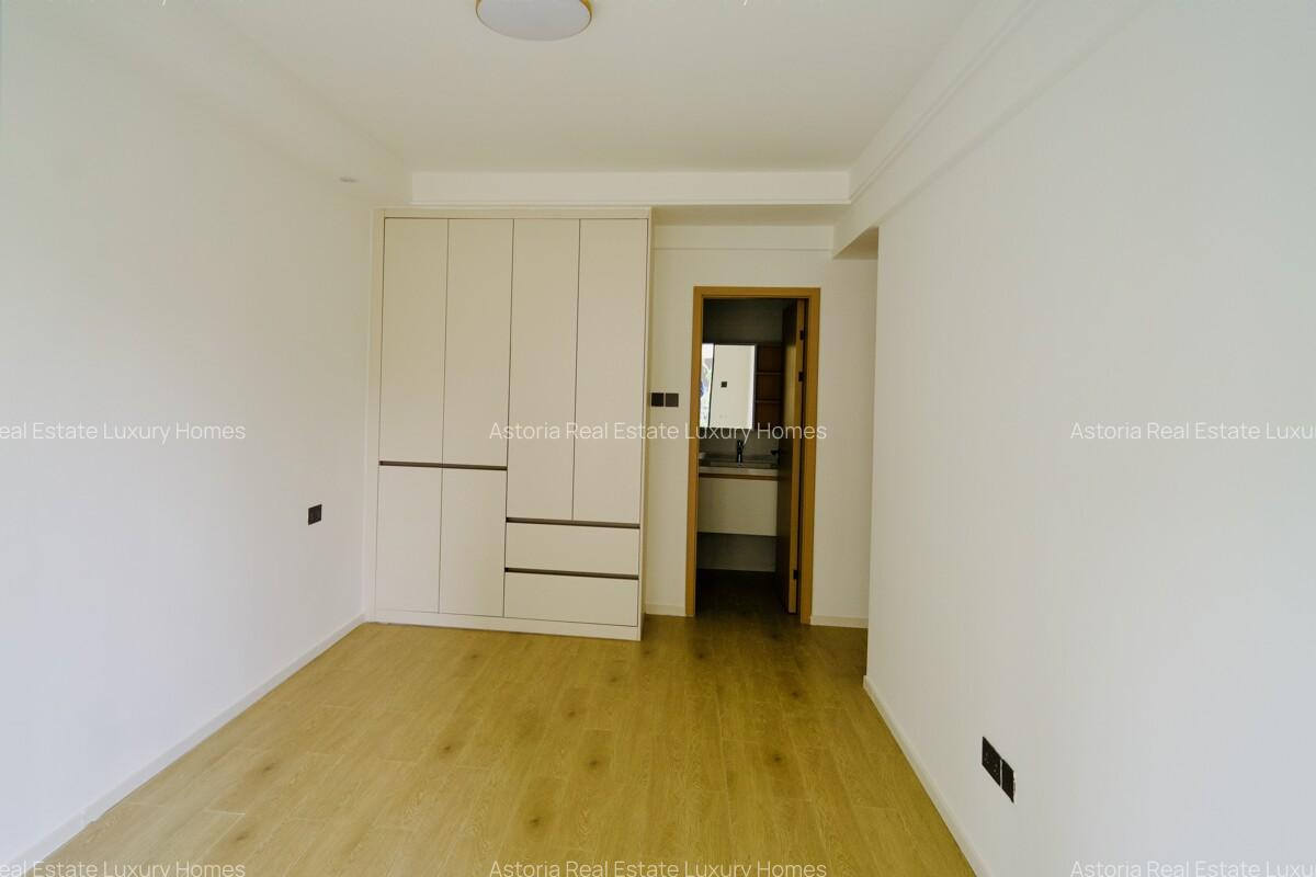2 Bed Apartment with En Suite at 2026-250 - 10