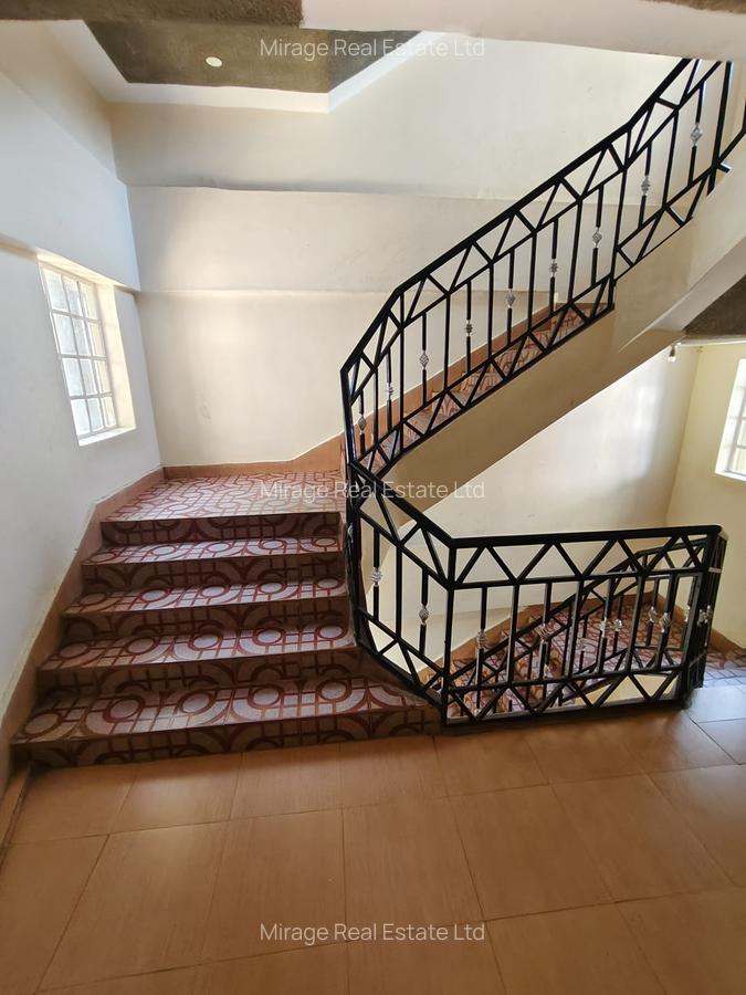 2 Bed Apartment with Parking in Kilimani - 15