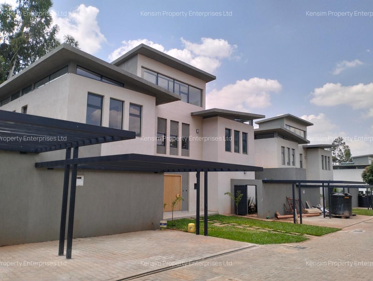 4 Bed Townhouse with En Suite in Runda - 1