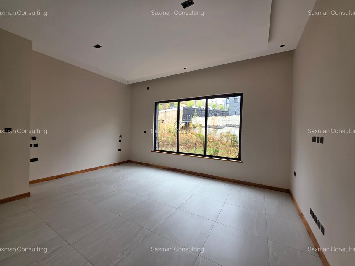 4 Bed Apartment with En Suite in Loresho - 18