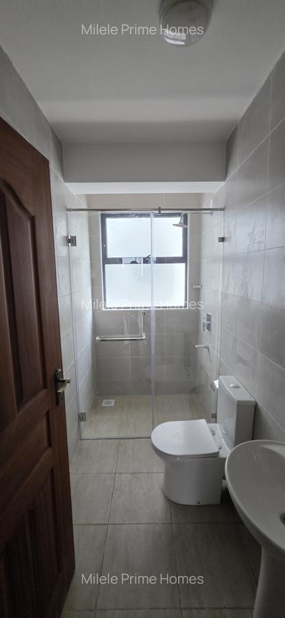Serviced 2 Bed Apartment with En Suite at Mandera Road - 15