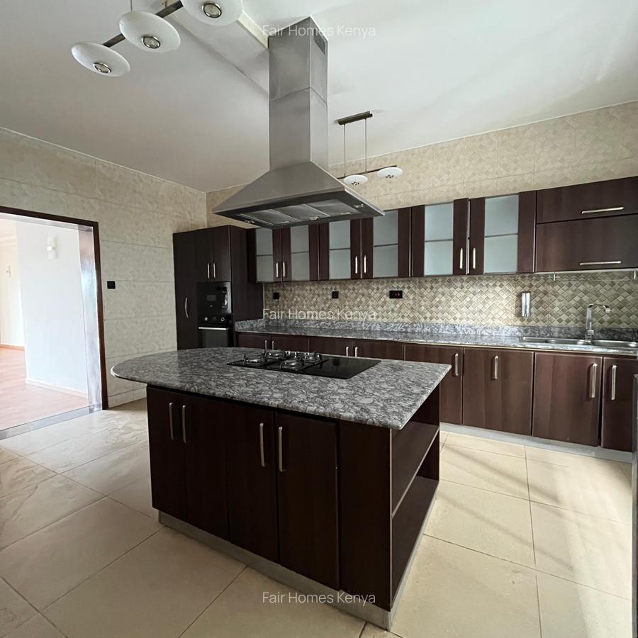3 Bed Apartment with En Suite at Mandera Road - 4