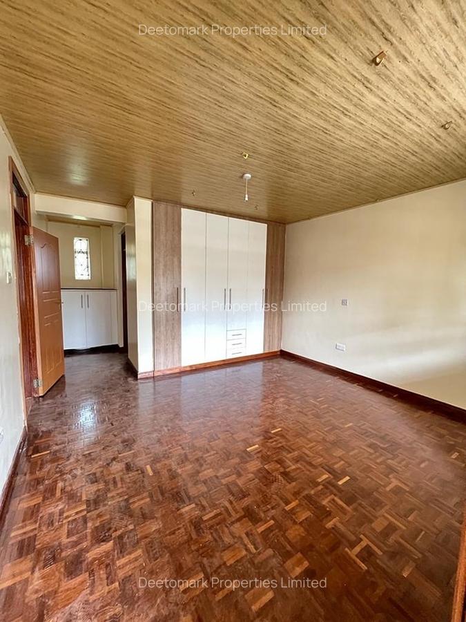 4 Bed Townhouse with En Suite at Galleria - 7