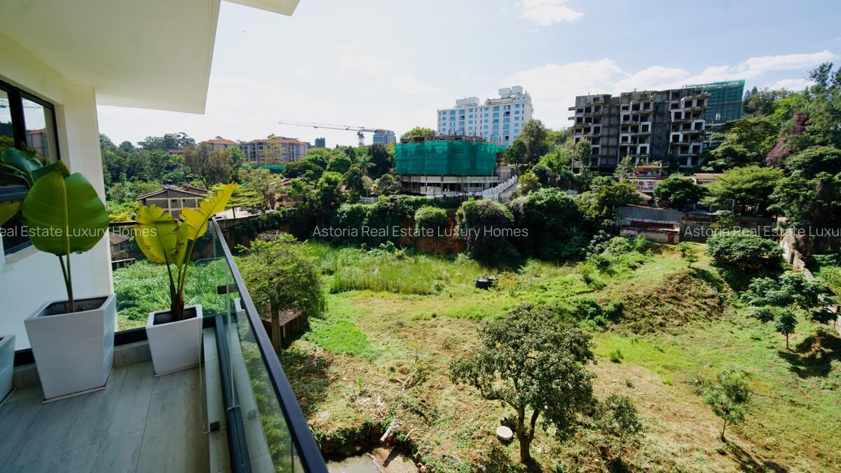 2 Bed Apartment with En Suite at 2026-385 - 4