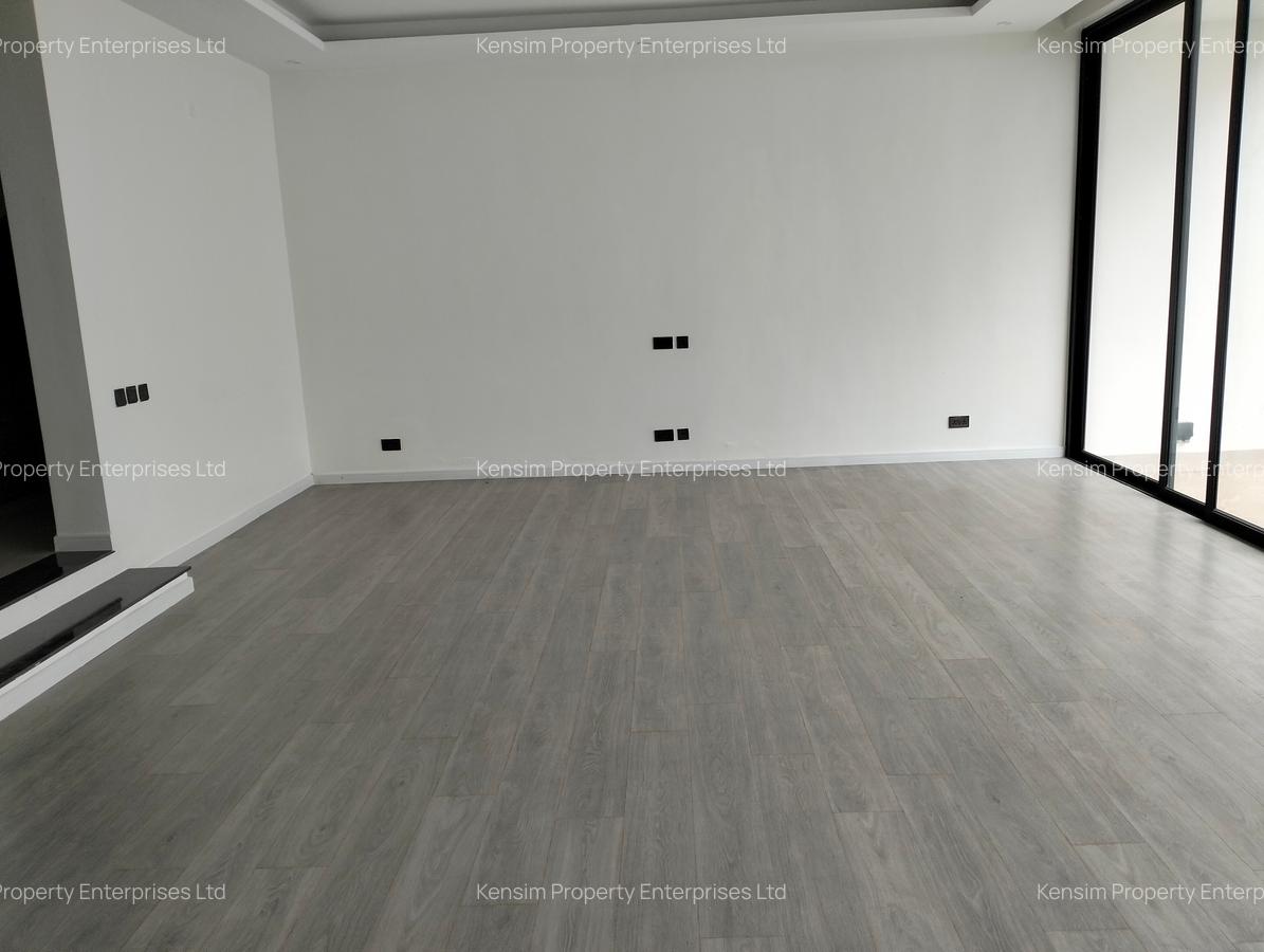 5 Bed Townhouse with En Suite in Lavington - 5