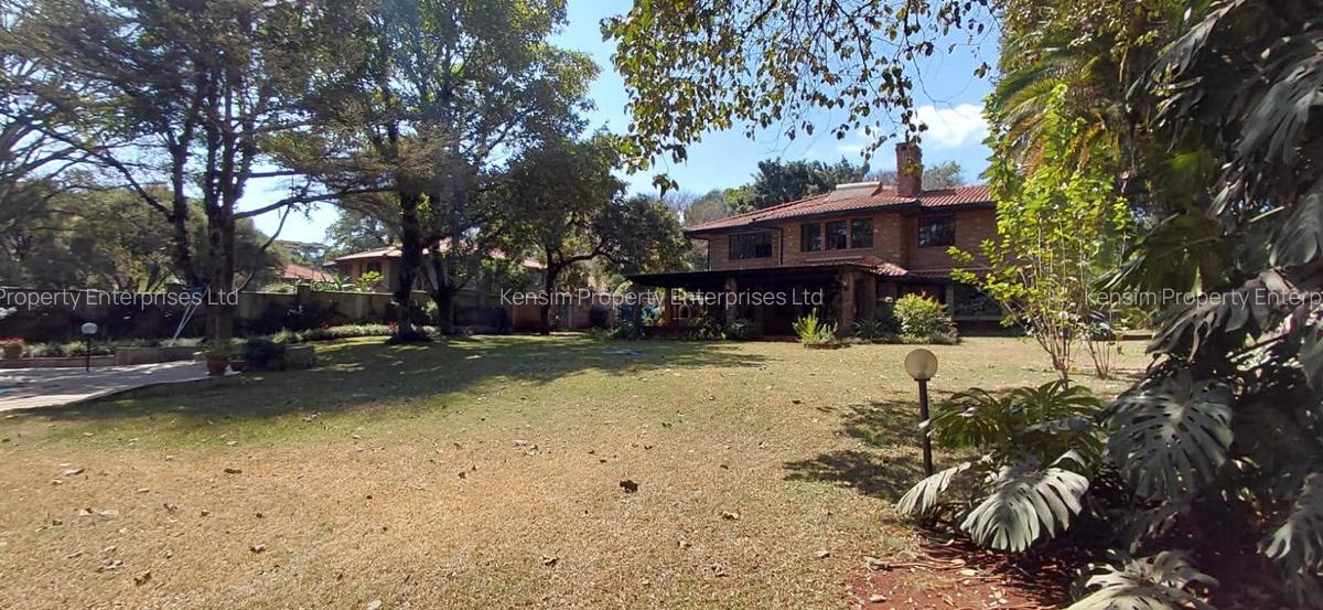 5 Bed Townhouse with En Suite in Runda - 2