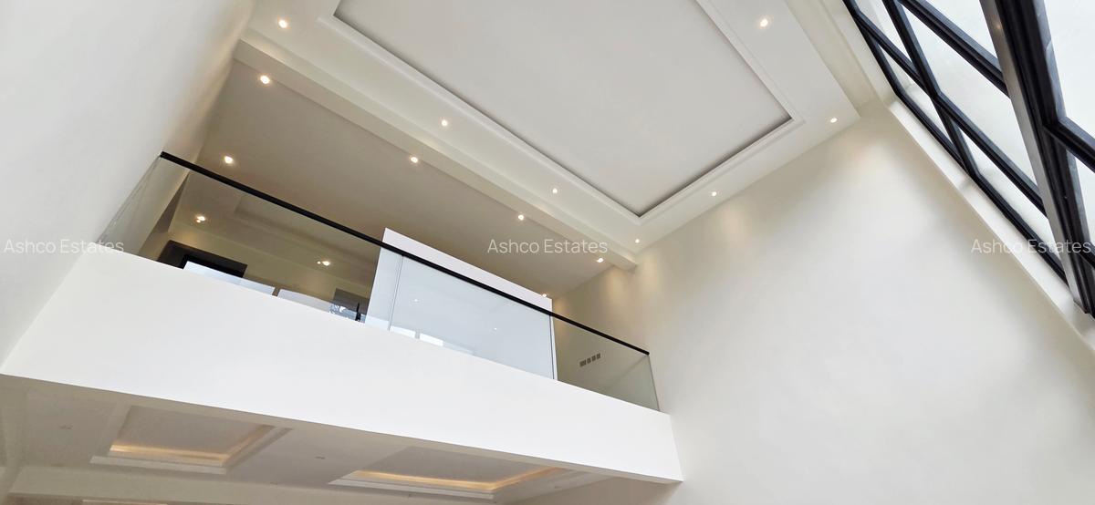 6 Bed Villa with En Suite at Peponi Road - 8