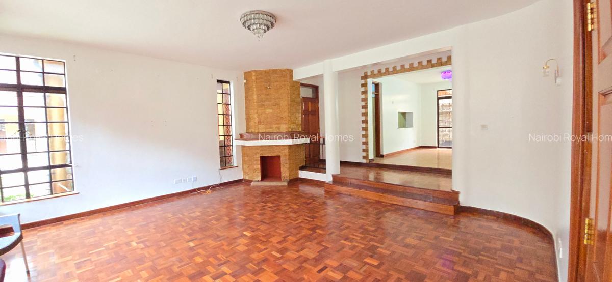 5 Bed Townhouse with En Suite at Lavington Road - 11