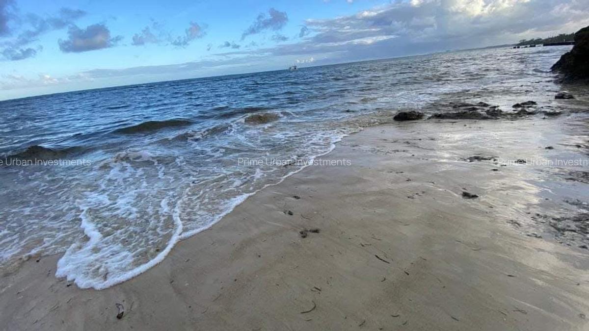 Serviced 3 Bed Apartment with En Suite at Nyali Beach - 3