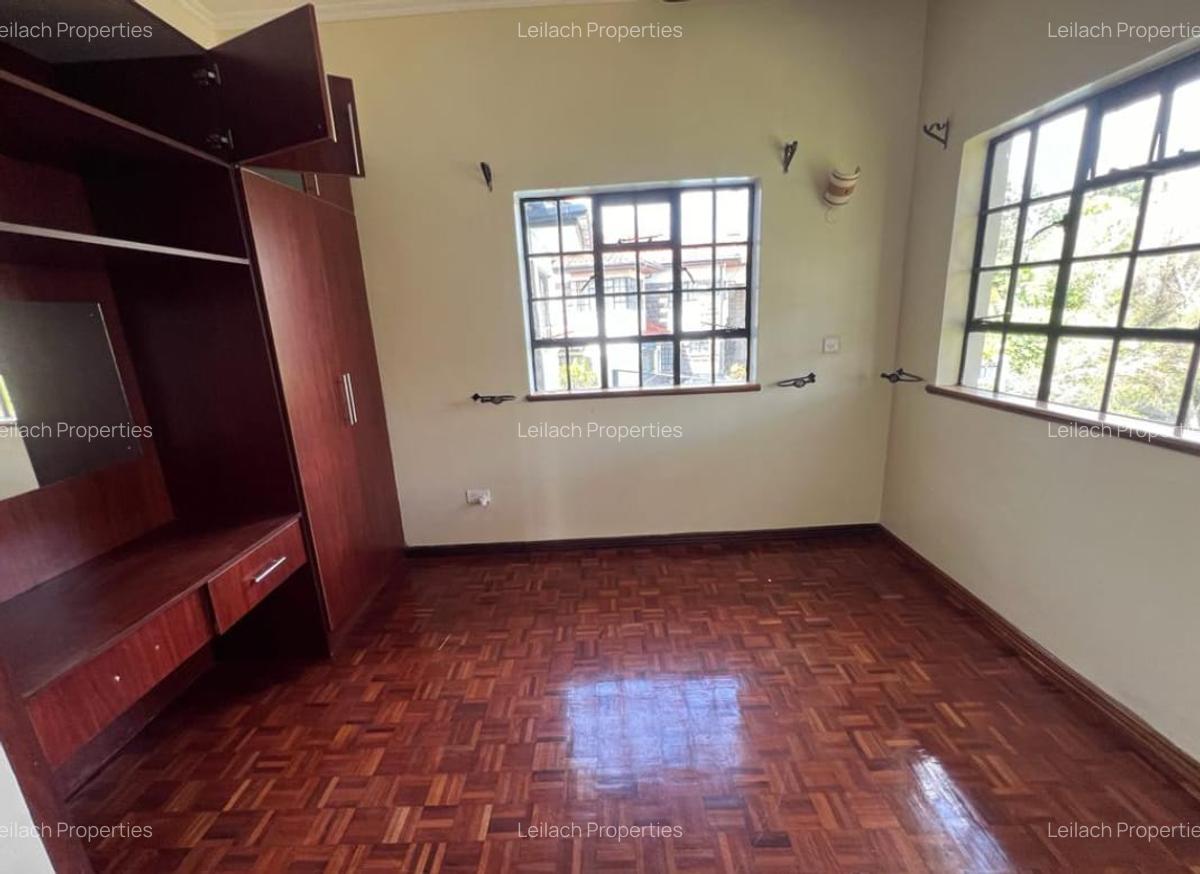 4 Bed House with En Suite in Karen - 11